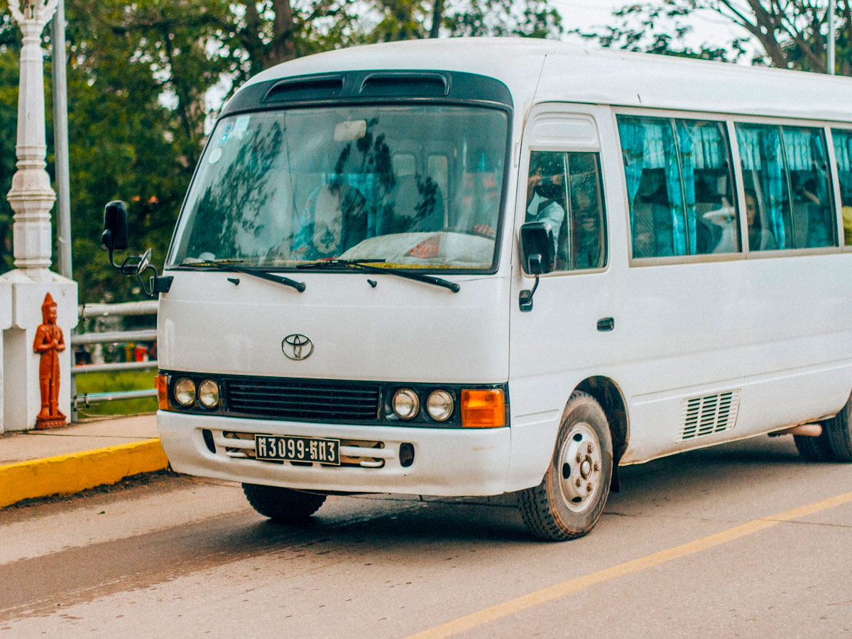 coaster-mini-bus-car-rental-africa-coasters-for-hire-in-africa