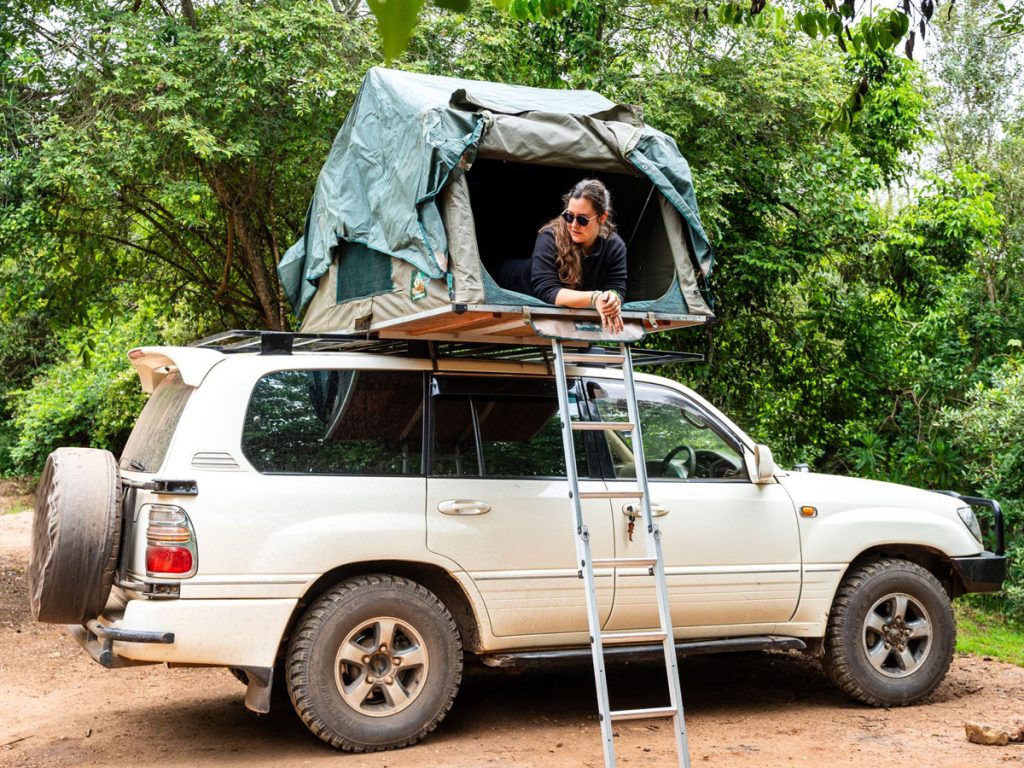 toyota-land-cruiser-v8-with-rooftop-tent-for-self-drive-hire-in-africa
